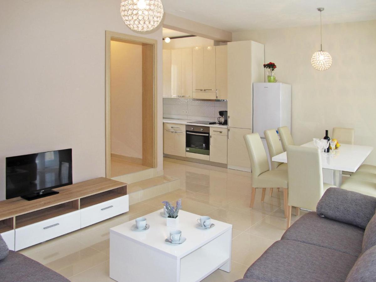 Holiday Home Silvija - Zad107 By Interhome Zadar Exterior photo