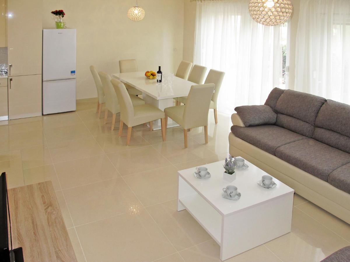 Holiday Home Silvija - Zad107 By Interhome Zadar Exterior photo